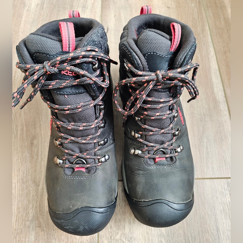 KEEN Women's Black and Pink Hiking Boots - Picture 3 of 7